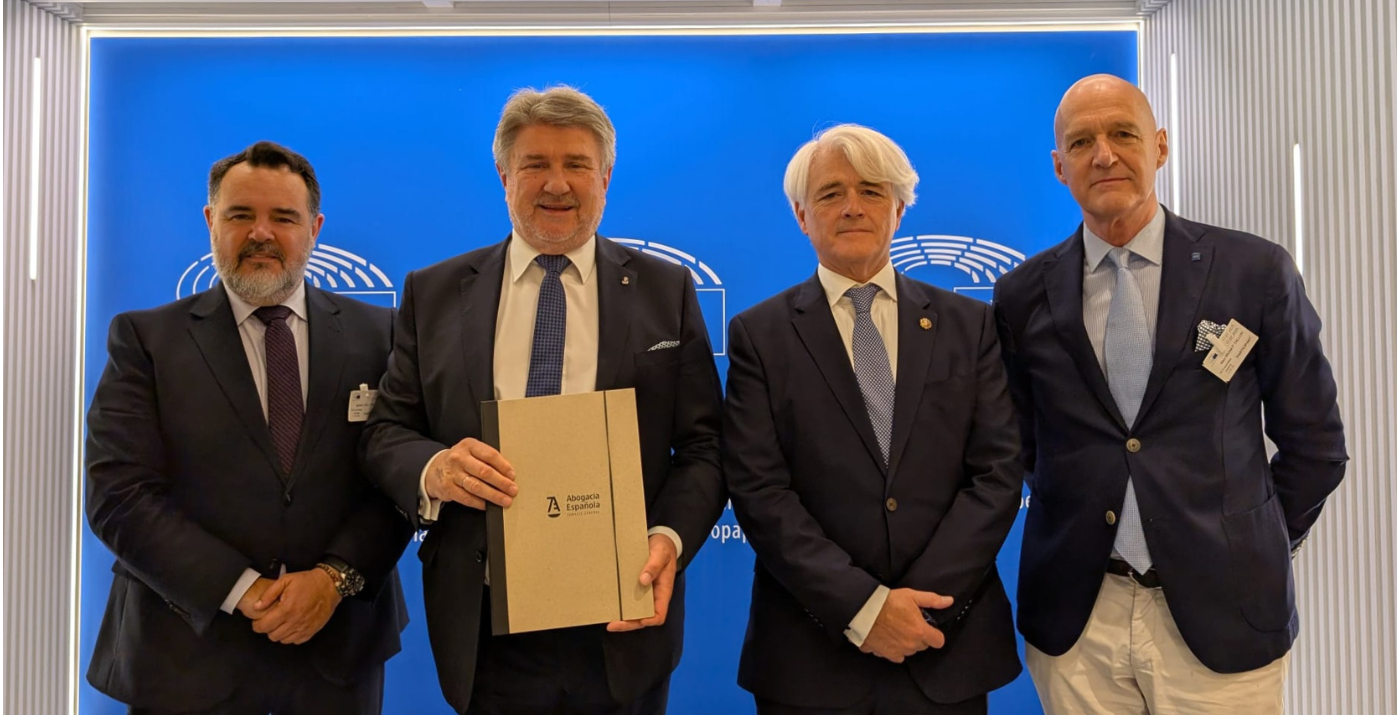 La Abogacía consigue que el Parlamento Europeo investigue la situación de los mutualistas en España