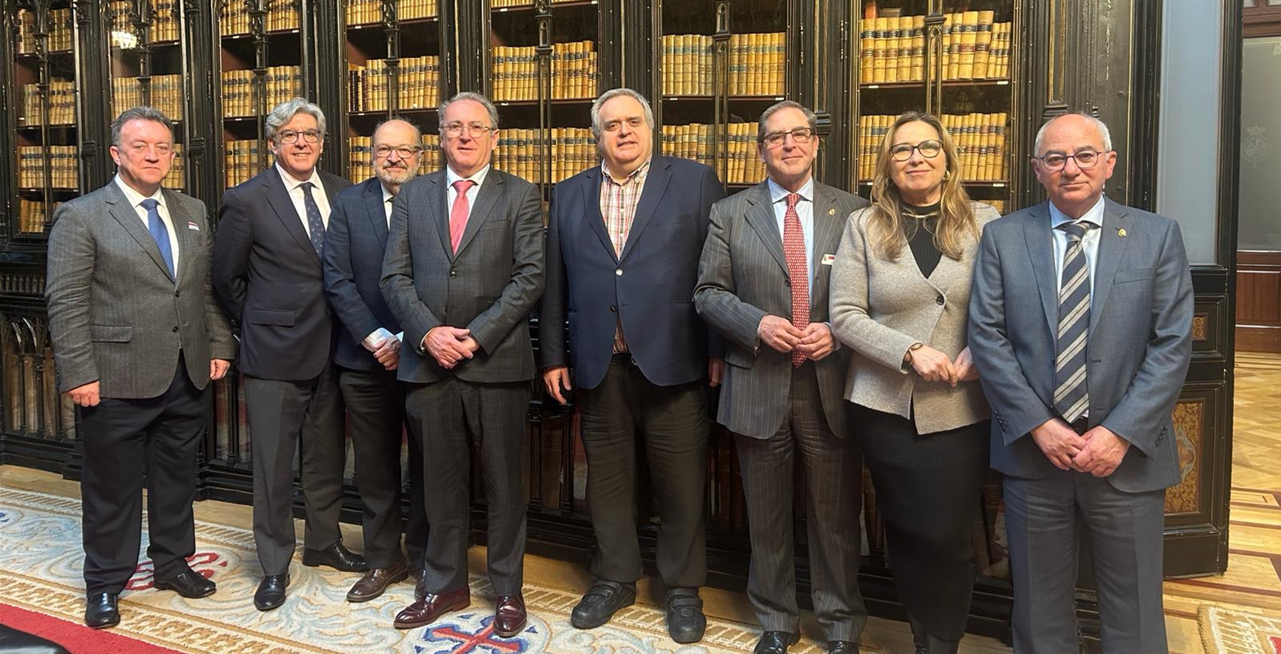 El CADECA traslada al Grupo Socialista en el Senado las reivindicaciones de los abogados mutualistas