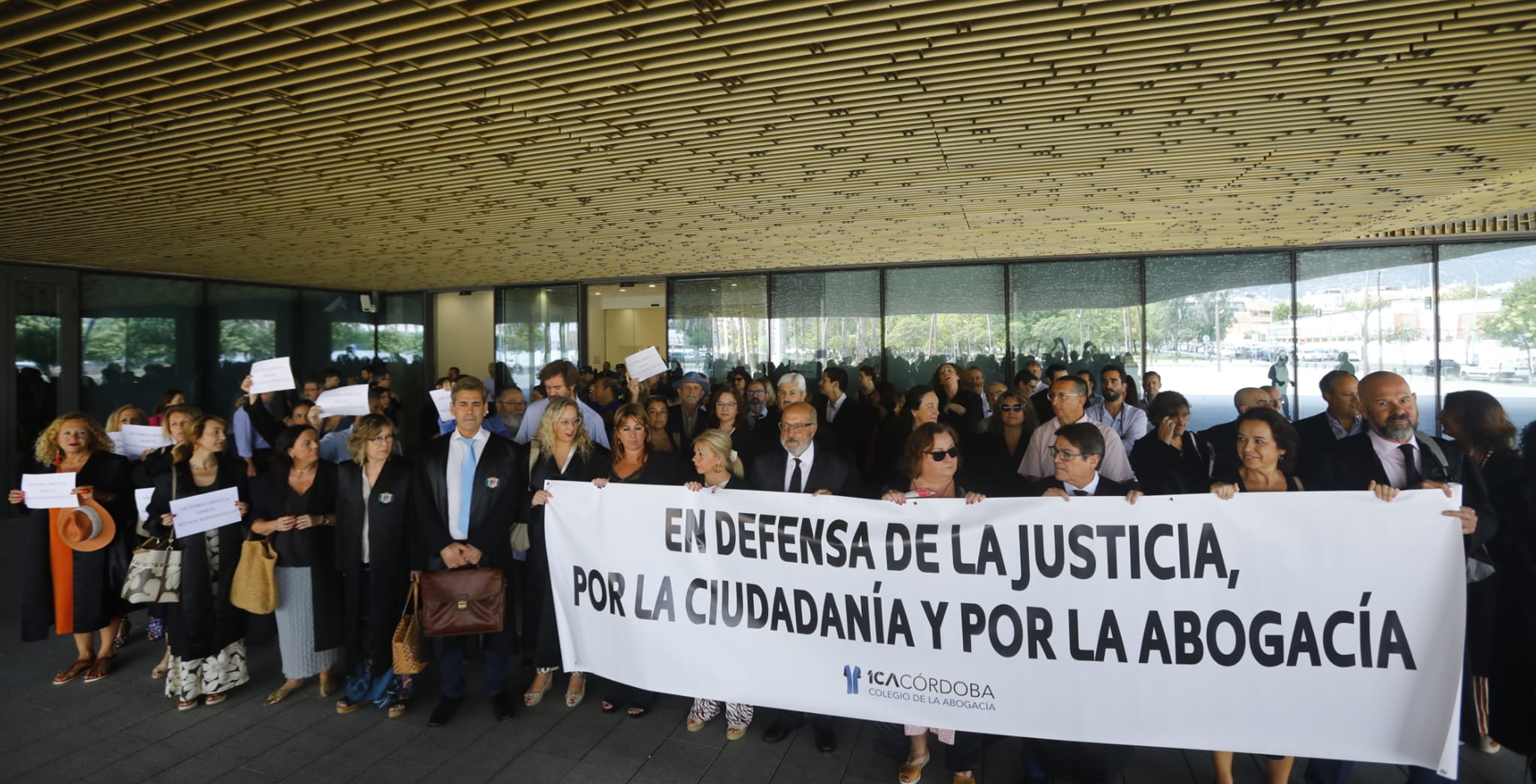 Concentración en Defensa de la Justicia por la ciudadanía y la Abogacia